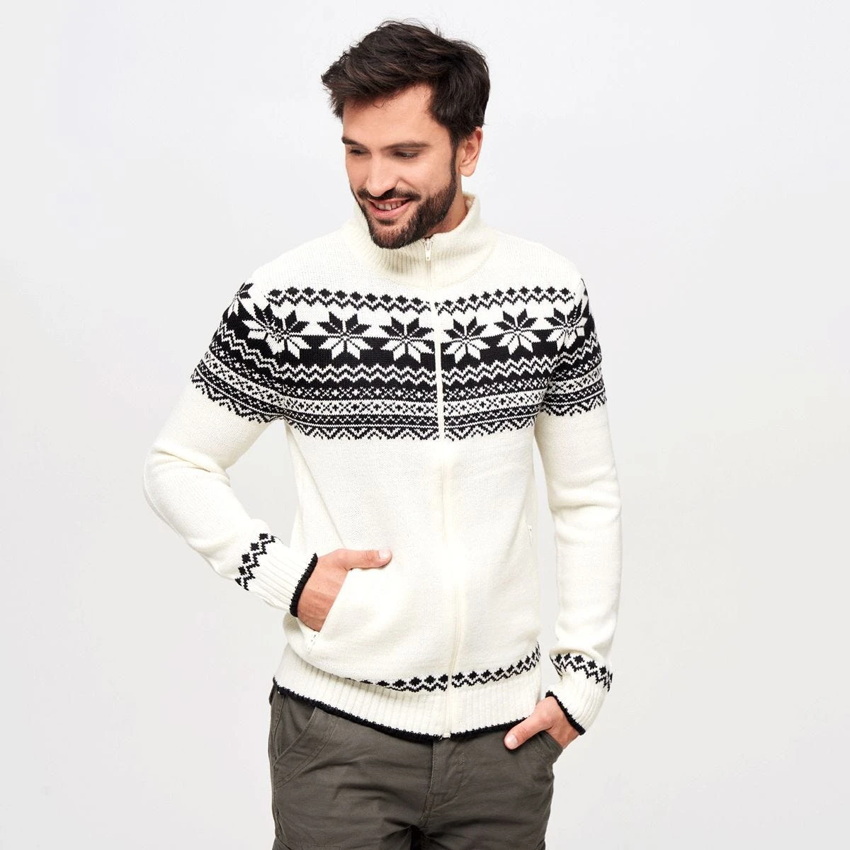 Brandit Cardigan Norweger White 5 Brandit Cardigan Norweger White - Image 3