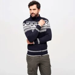 Brandit Cardigan Norweger Navy 9 Brandit Cardigan Norweger Navy -ActiveEdge Shop 5030 8 Brandit Cardigan Norweger Navy 3 2